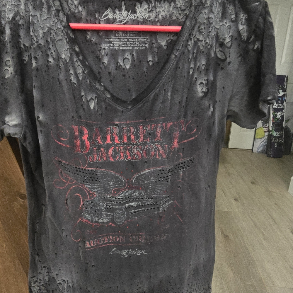 Barrett Jackson Graphic V-Neck Tee in Washed Black & Red